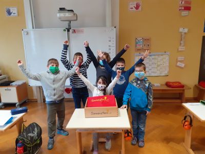 Sonnenstern Materialbox 20211119 SFZ RES.jpg